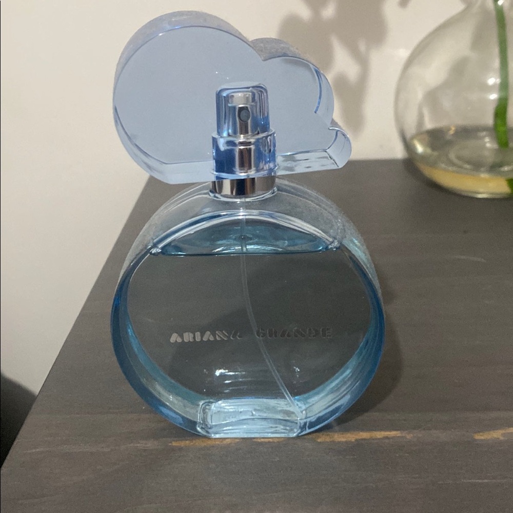 SOLD- Ariana Grande Cloud Perfume
